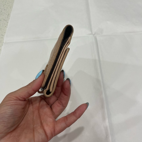 Chanel Tan Wallet GUC - Picture 10 of 10